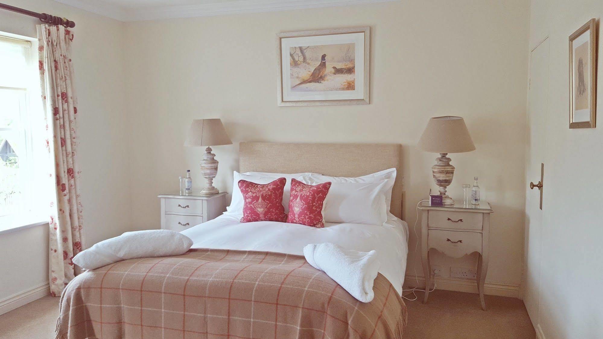 The Royal Oak, Yattendon Frilsham Экстерьер фото