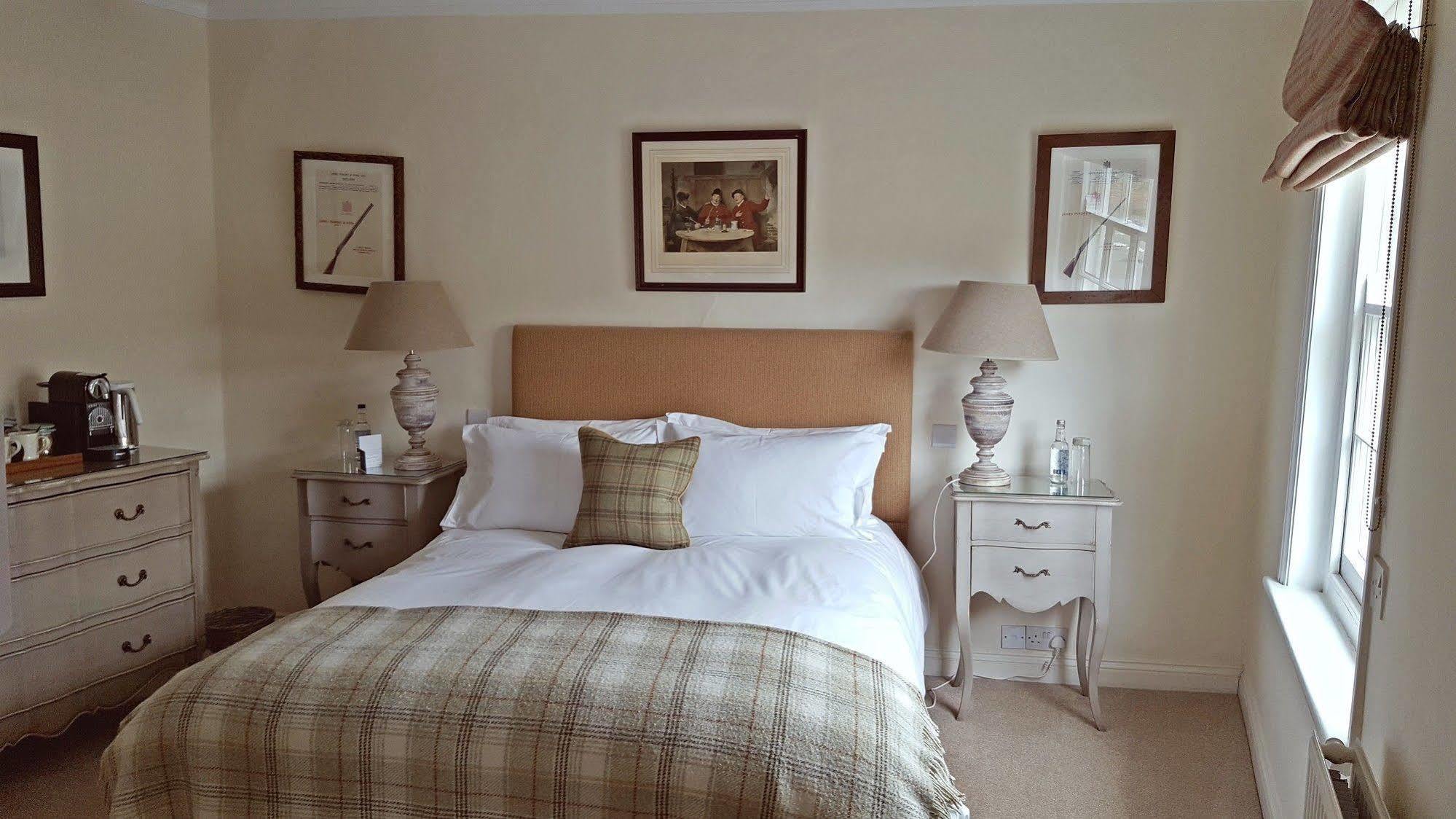 The Royal Oak, Yattendon Frilsham Экстерьер фото