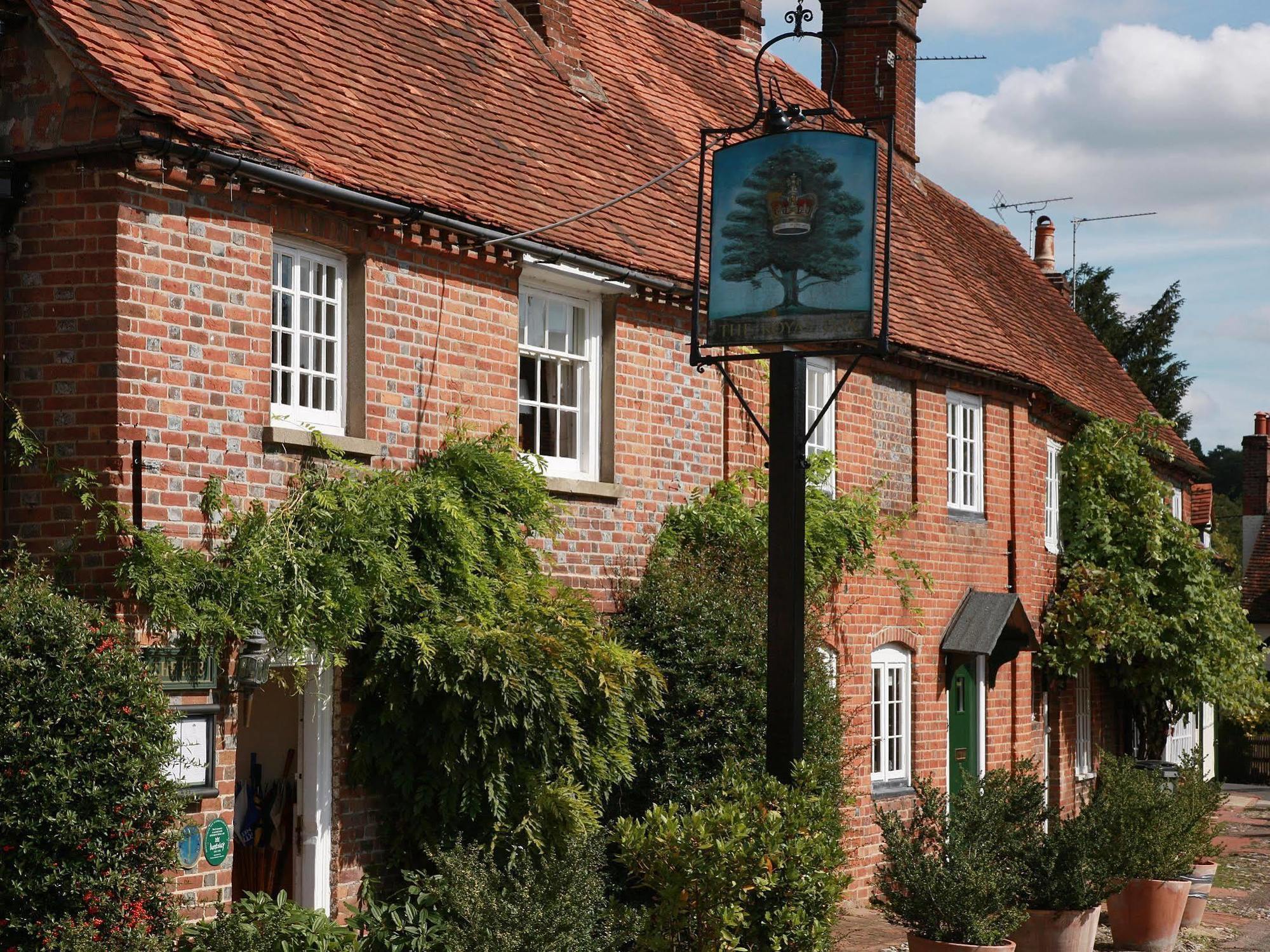 The Royal Oak, Yattendon Frilsham Экстерьер фото