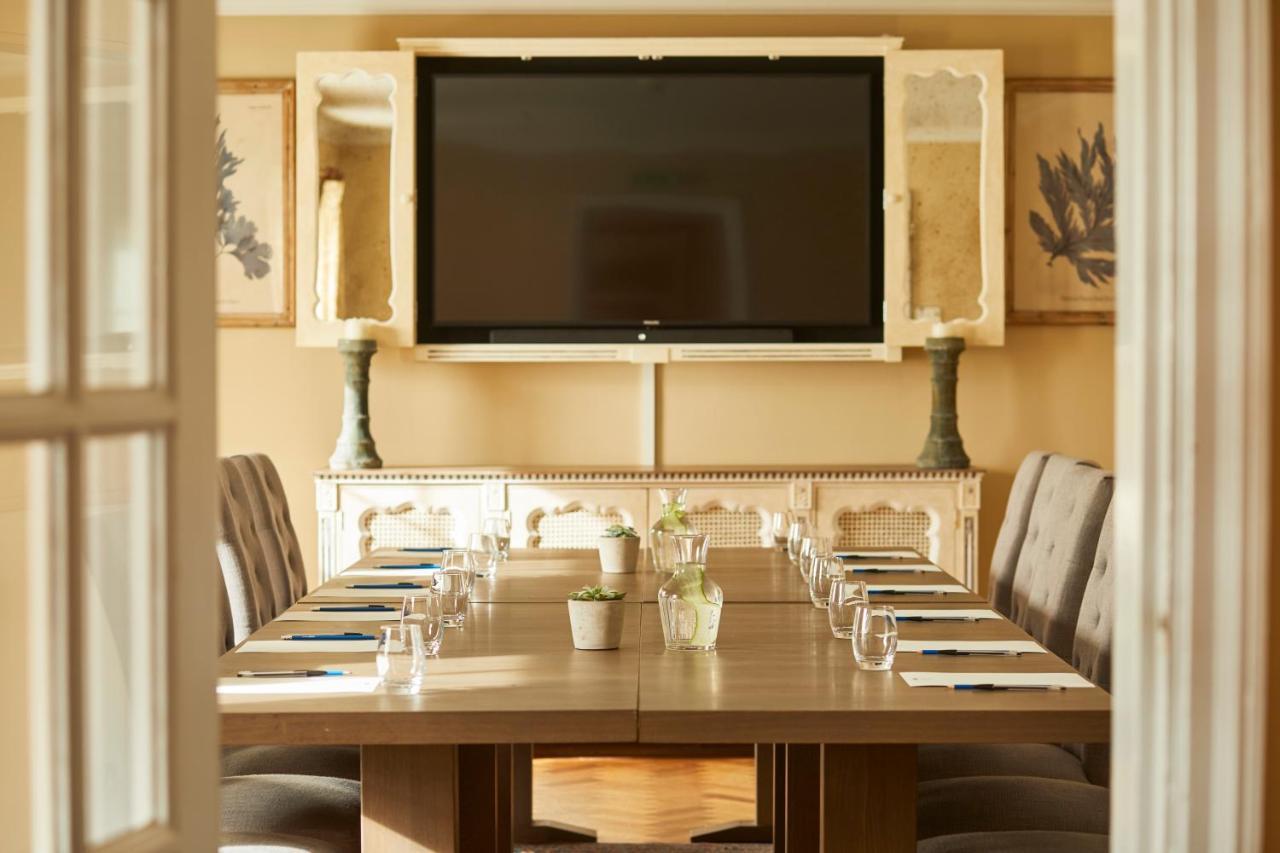 The Royal Oak, Yattendon Frilsham Экстерьер фото