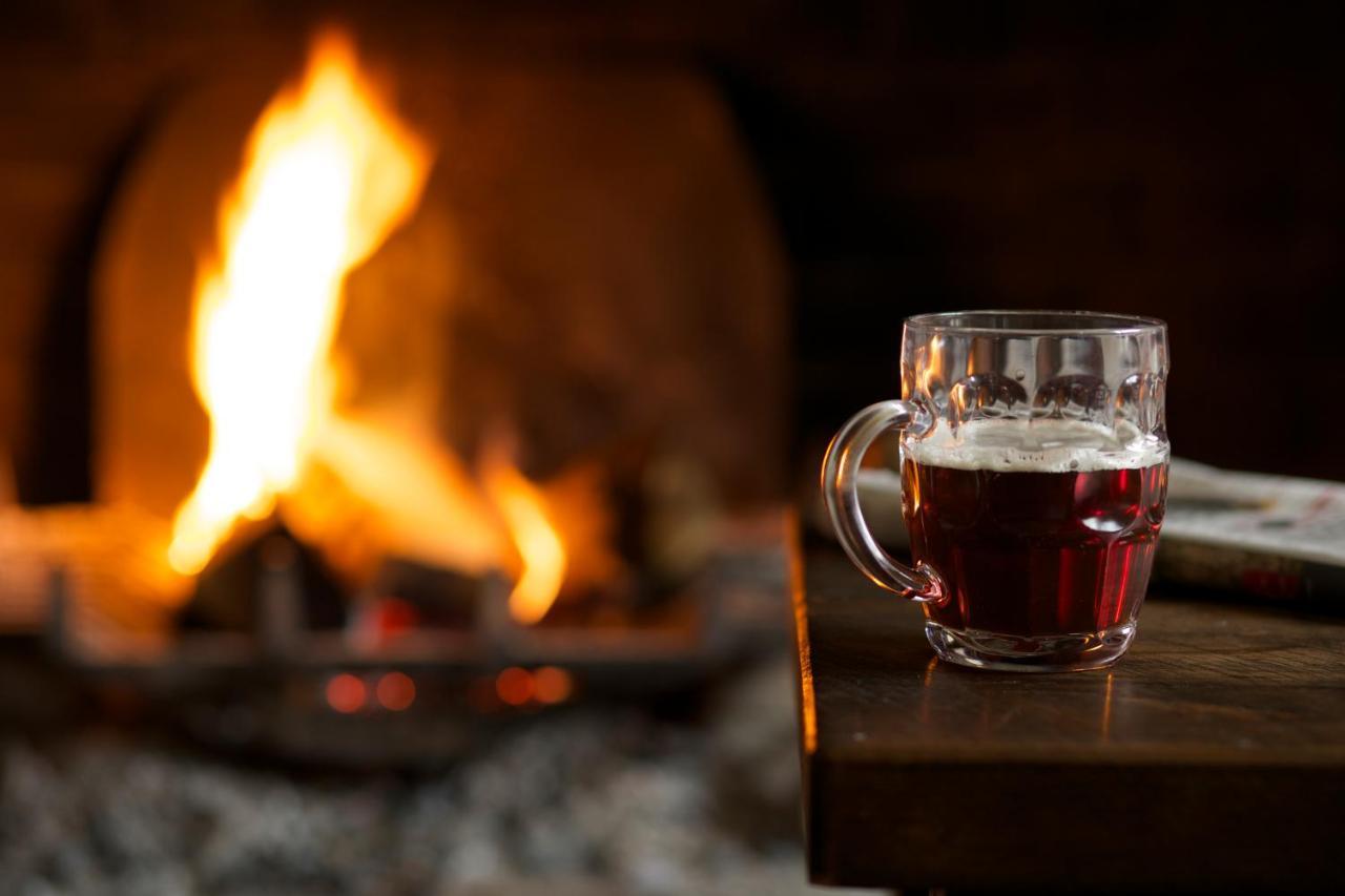 The Royal Oak, Yattendon Frilsham Экстерьер фото